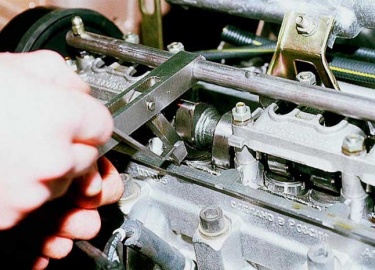 Двигатель троит на холодную, поиск причин. Методы устранения троения машины на холодную. Нюансы диагностики данной неисправности двигателя своими р...